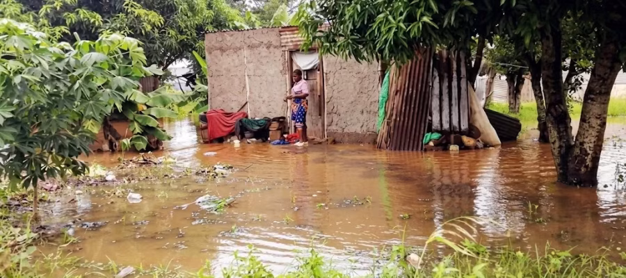 Chuvas intensas desalojam famílias e destroem casas em Xai-Xai