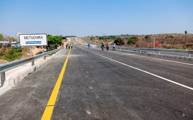Ponte sobre o rio Metuchira é reaberta após 90 dias de reforma